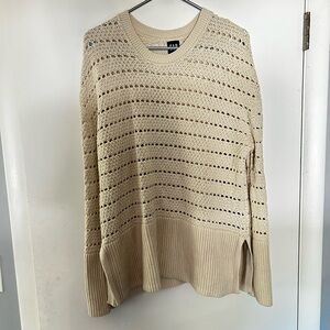 GAP BEACHY CROCHET SWEATER